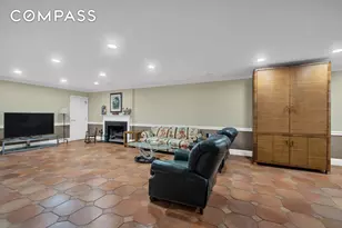 142 Bertha Pl, New York City, NY 10301 - Photo 24