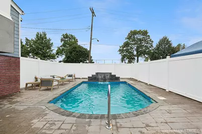 96-15 165th Avenue, New York City, NY 11414 - Photo 18