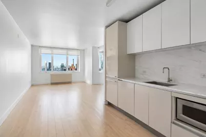 322 W 57th Street #39U, New York City, NY 10019 - Photo 2