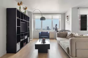 322 W 57th St, New York City, NY 10019 - Photo 4