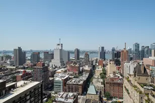 322 W 57th St, New York City, NY 10019 - Photo 8