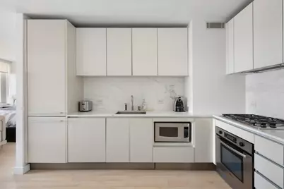 322 W 57th Street #39U, New York City, NY 10019 - Photo 2