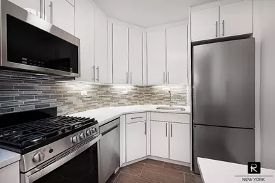 300 E 40th Street #19-L, New York City, NY 10016 - Photo 4