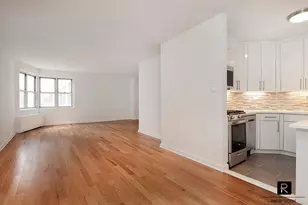 300 E 40th St, New York, NY 10016 - Photo 1