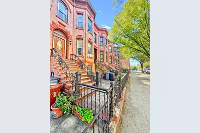 614 St Johns Place, New York City, NY 11238 - Photo 32