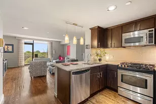 116-24 Grosvenor Ln, New York City, NY 11418 - Photo 2