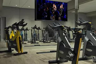 252 South St, New York City, NY 10002 - Photo 16