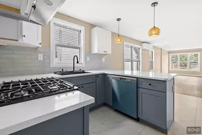33-38 153rd Street, New York City, NY 11354 - Photo 6