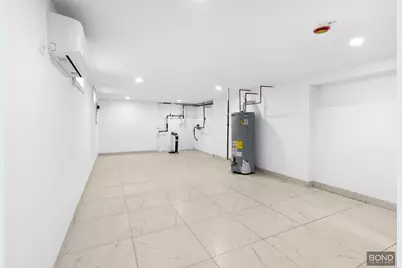 33-38 153rd Street, New York City, NY 11354 - Photo 12