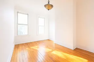 147 Diamond St, New York City, NY 11222 - Photo 4