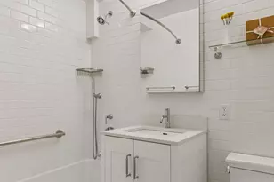 301 E 69th St, New York City, NY 10021 - Photo 6