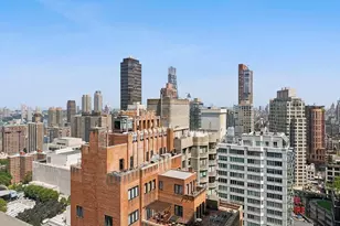 30 W 61st St, New York City, NY 10023 - Photo 12