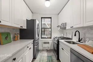 185 Prospect Park Southwest, New York City, NY 11218 - Photo 6