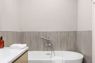 246 Maple St, New York City, NY 11225 - Photo 12