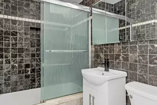 333 E 55th St, New York City, NY 10022 - Photo 6