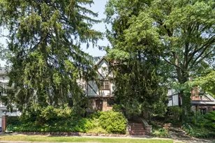 176-15 Croydon Rd, New York City, NY 11432 - Photo 38