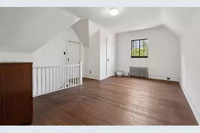 176-15 Croydon Road, New York City, NY 11432 - Photo 16