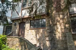 176-15 Croydon Rd, New York City, NY 11432 - Photo 18