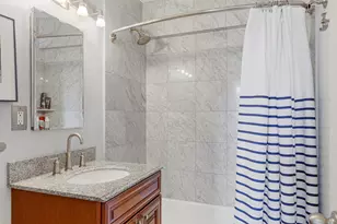 229 E 28th St, New York City, NY 10016 - Photo 8