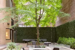 234 E 46th St, New York City, NY 10017 - Photo 16