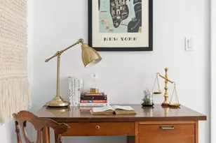 319 W 18th St, New York City, NY 10011 - Photo 4