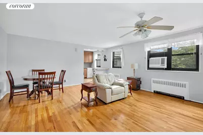 21-29 Utopia Parkway #UPSTAIRS, New York City, NY 11357 - Photo 2