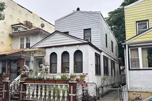 400 E 49th St, New York City, NY 11203 - Photo 2