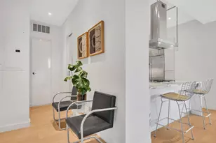 251 W 19th St, New York City, NY 10011 - Photo 8