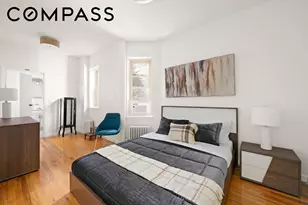323 W 43rd St, New York City, NY 10036 - Photo 4