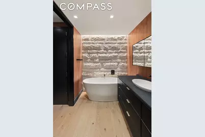 20 Pine Street #2408, New York City, NY 10005 - Photo 8