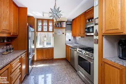 439 E 51st Street #7B, New York City, NY 10022 - Photo 16