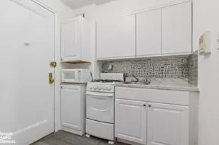 1478 E 28th St, New York City, NY 11210 - Photo 10