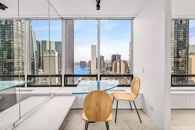 870 United Nations Plaza #28A, New York City, NY 10017 - Photo 8