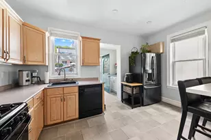 1154 76th St, New York City, NY 11228 - Photo 4