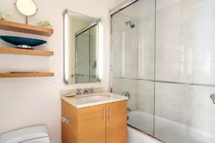 151 E 58th St, New York City, NY 10022 - Photo 12