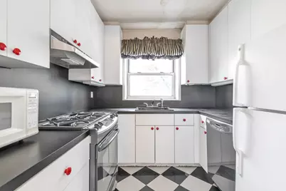 68-61 Yellowstone Boulevard #519, Forest Hills, NY 11375 - Photo 6