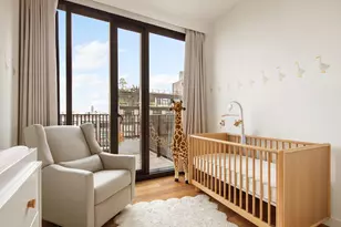 21-30 44th Dr, New York City, NY 11101 - Photo 6