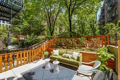 376 West Street #GB, New York City, NY 10014 - Photo 4