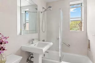 679 W 239th St, New York City, NY 10463 - Photo 8