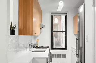 100 W 12th St, New York City, NY 10011 - Photo 10