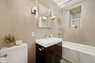 135 E 39th St, New York City, NY 10016 - Photo 12