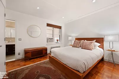 135 E 39th Street #1CD, New York City, NY 10016 - Photo 6