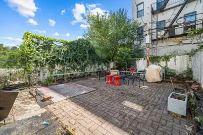 124 Grove Street #4, New York City, NY 11221 - Photo 32