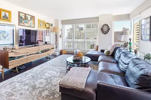 350 W 42nd St, New York City, NY 10036 - Photo 2