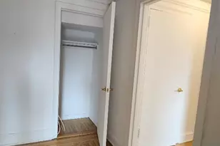 150 E 39th St, New York City, NY 10016 - Photo 2