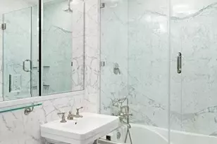 823 Park Ave, New York City, NY 10021 - Photo 10