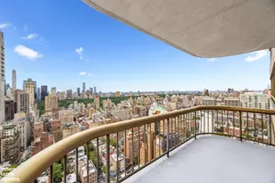 167 E 61st St, New York City, NY 10065 - Photo 2