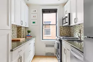 30 E 9th St, New York City, NY 10003 - Photo 4