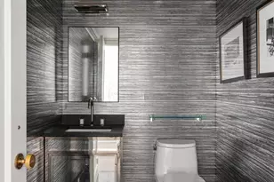 135 W 77th St, New York City, NY 10024 - Photo 30