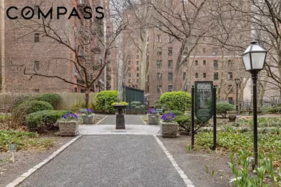 25 Tudor City Place #922, New York City, NY 10017 - Photo 8